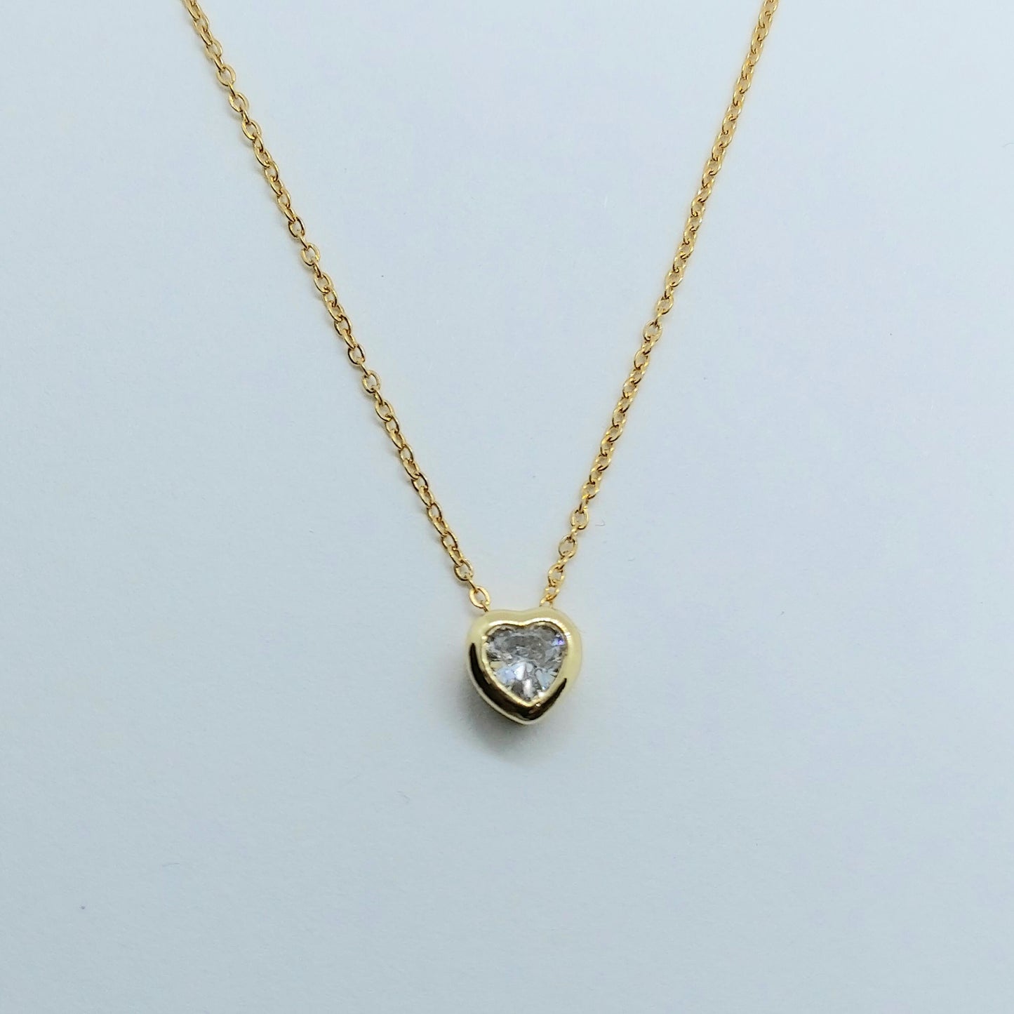 Heart necklace , crystal necklace , gold necklace , elegant necklace , chain necklace , girlfriend gift , gold pendant ,crystal heart
